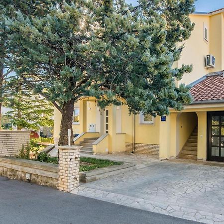 Nice Apartment In Krk With House Sea View 克尔克 外观 照片